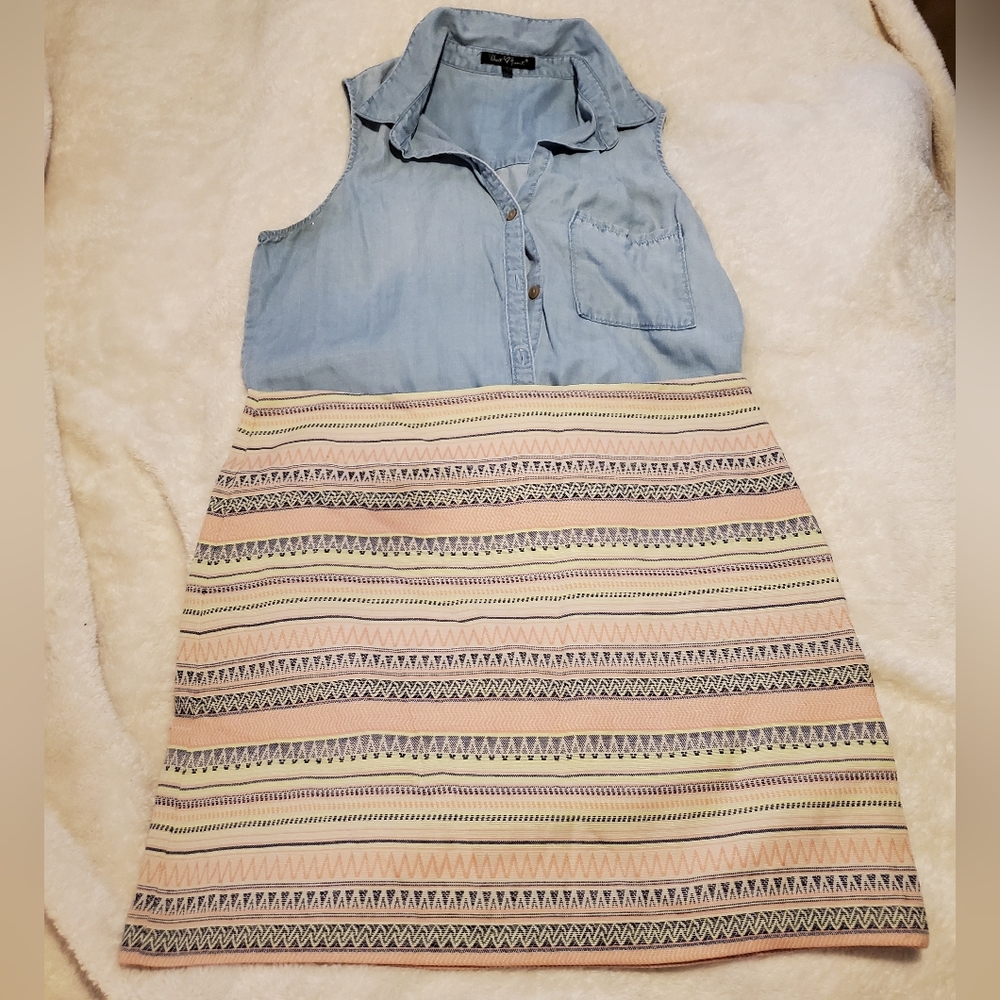 Multi-Color Aztec Print Skirt - Picture 3 of 5